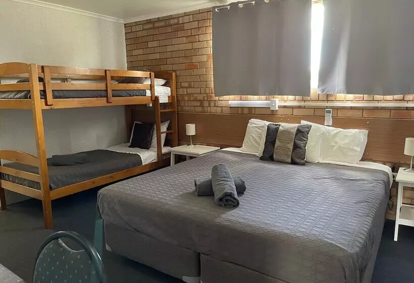 Abajaz Motel Centrally Located Shaded Parking