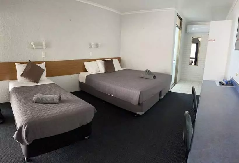 Abajaz Motel Centrally Located Shaded Parking