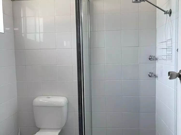 Abajaz Motel Centrally Located Shaded Parking