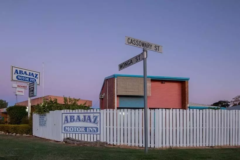 Abajaz Motel Centrally Located Shaded Parking