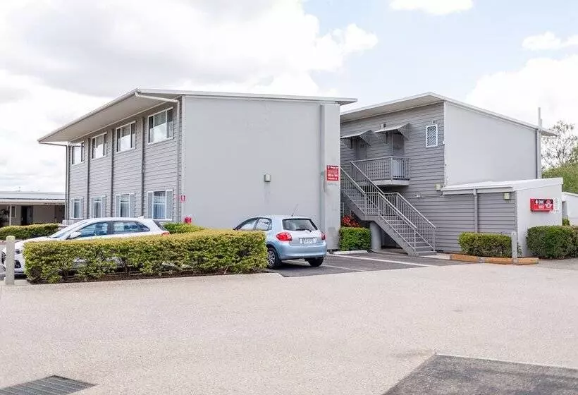 مُتل Route 66 Motor Inn