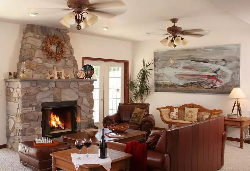 The Inn At Westwynd Farm B&b