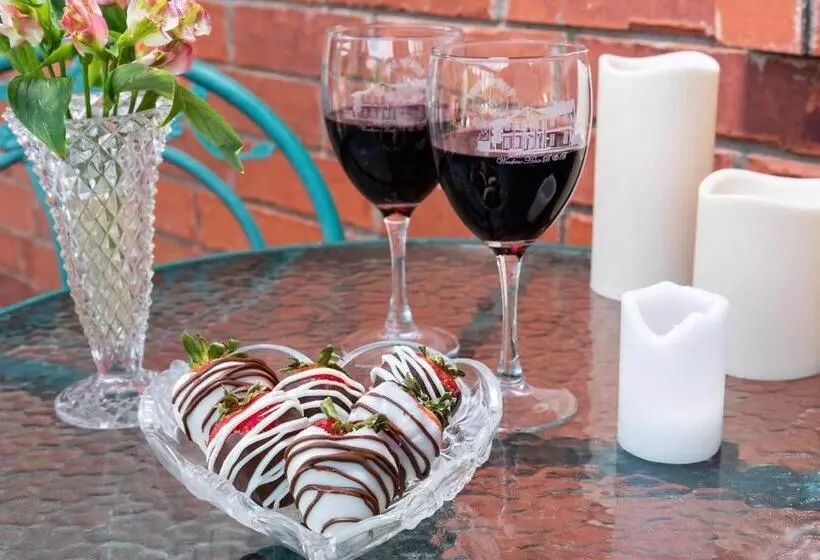 Woodrow House Bed & Breakfast