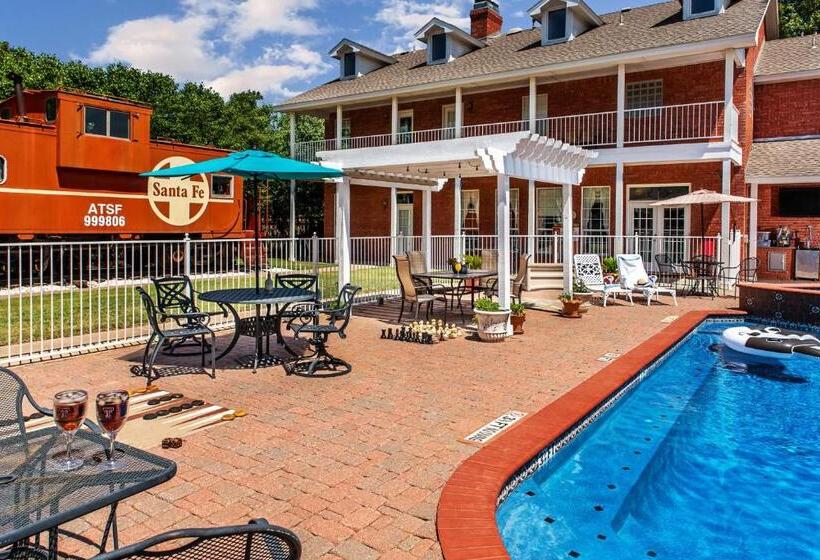 Woodrow House Bed & Breakfast