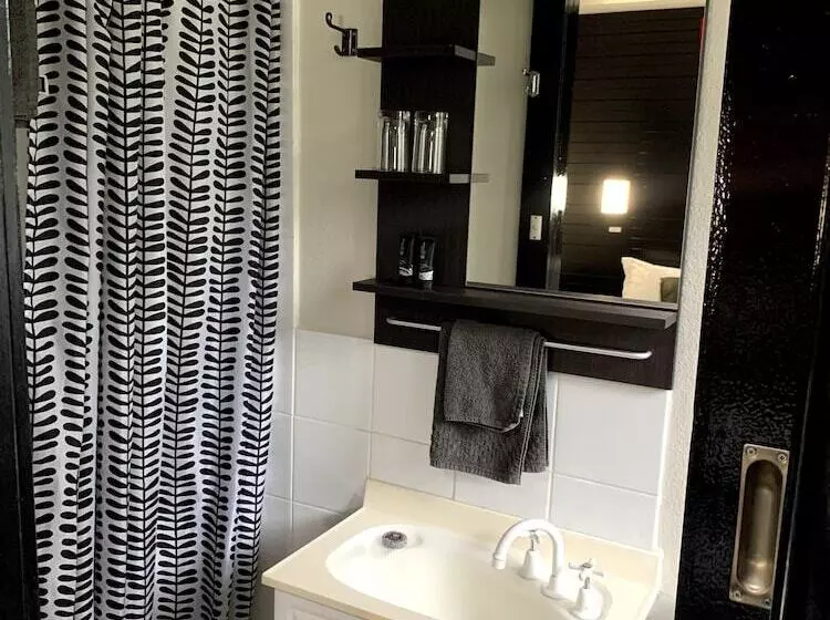 住宿加早餐 Attunga Alpine Lodge & Apartments