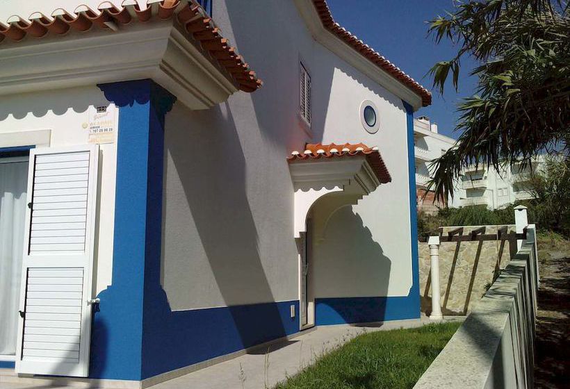 Ericeira Chill Hill Hostel & Private Rooms Sea Food