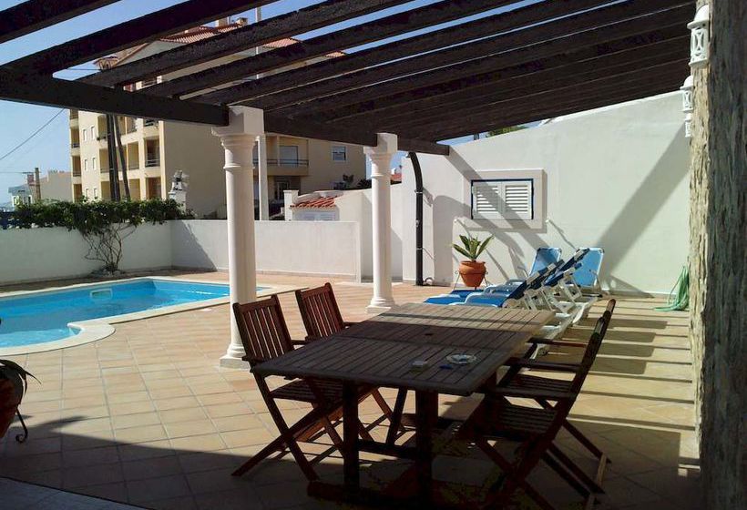 Ericeira Chill Hill Hostel & Private Rooms Sea Food