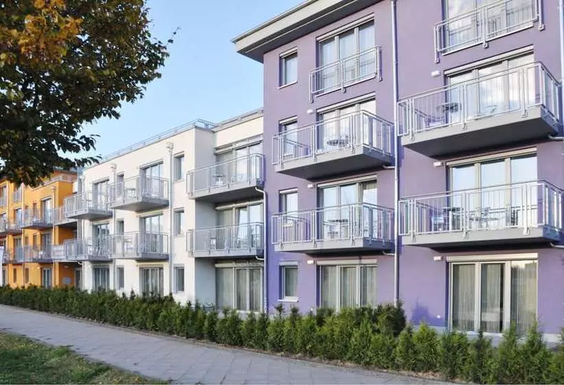 Hotelli Adapt Apartments Berlin  Adlershof