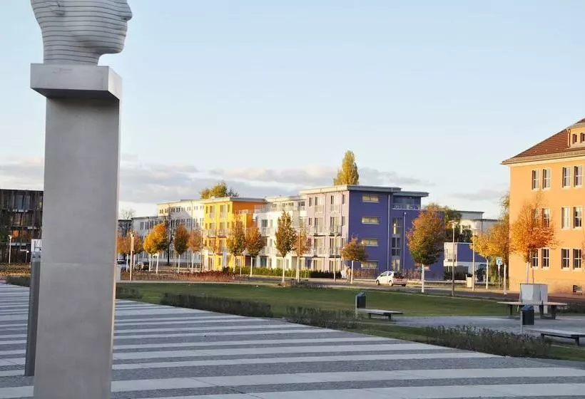 Hotelli Adapt Apartments Berlin  Adlershof