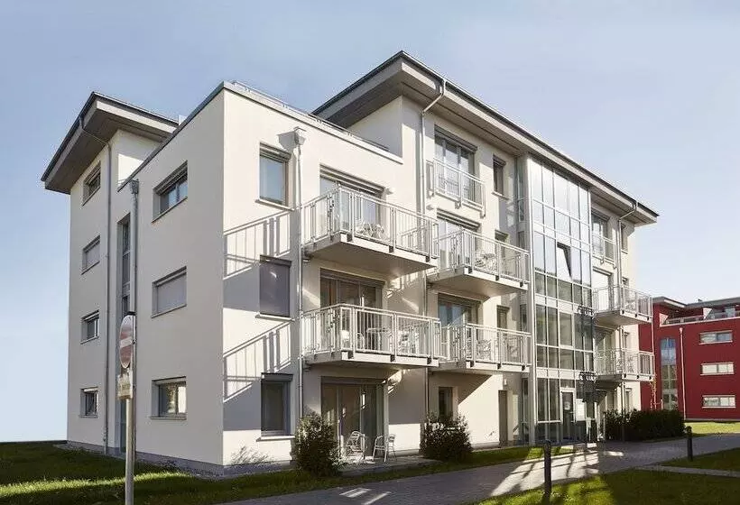 Hotelli Adapt Apartments Berlin  Adlershof