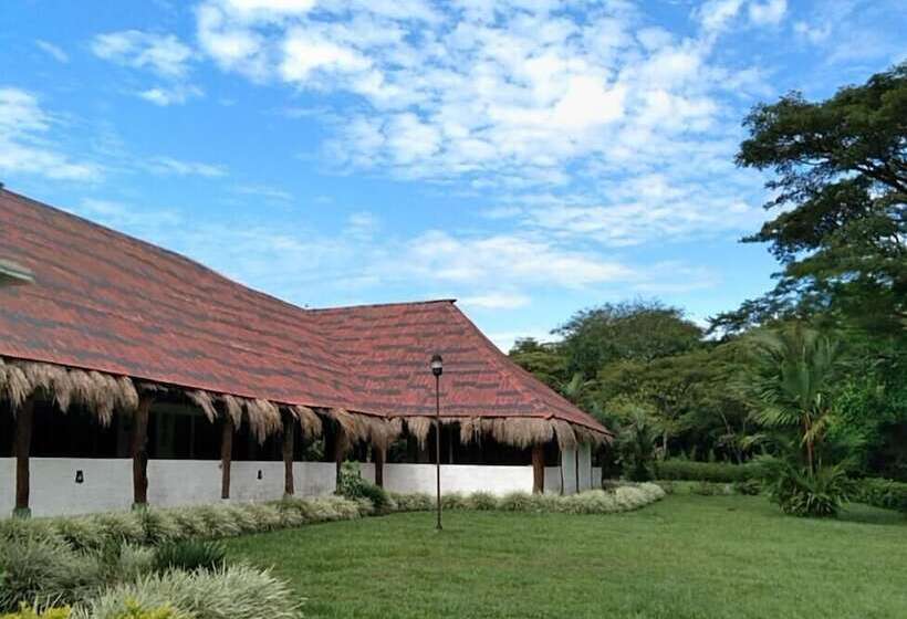 ホテル Cinaruco Caney