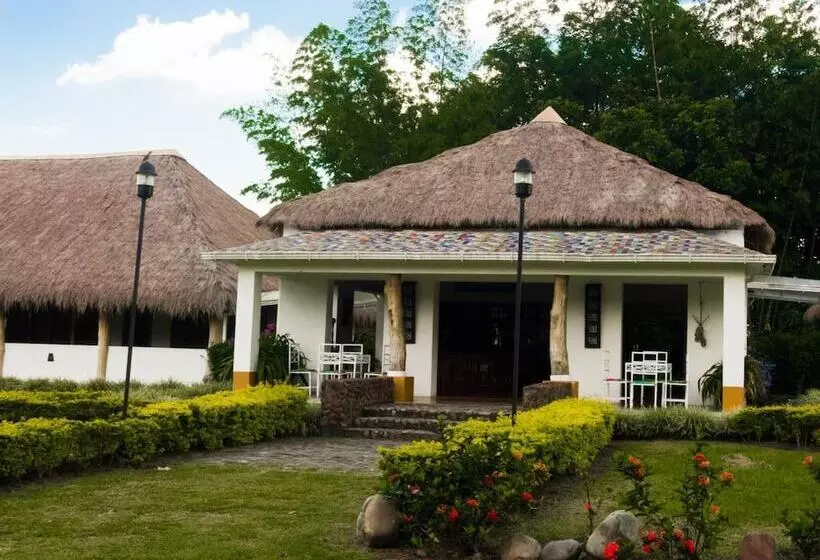 Отель Cinaruco Caney