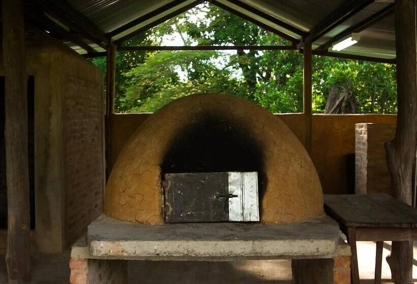 ホテル Cinaruco Caney