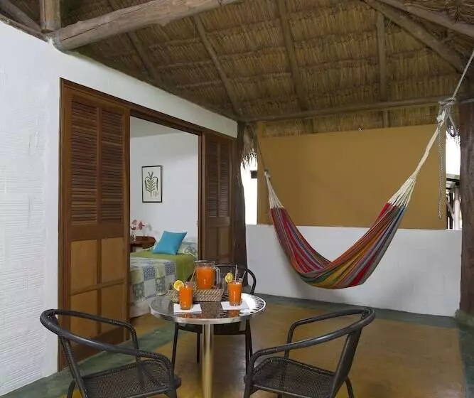 Отель Cinaruco Caney