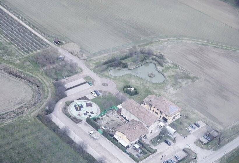 בית מלון כפרי Ca  Del Rio Resort