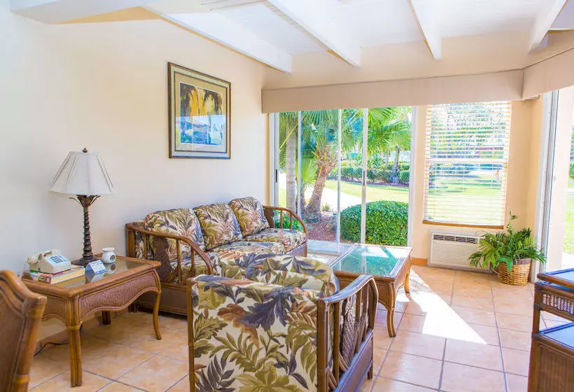 Island Palm Marina Villas