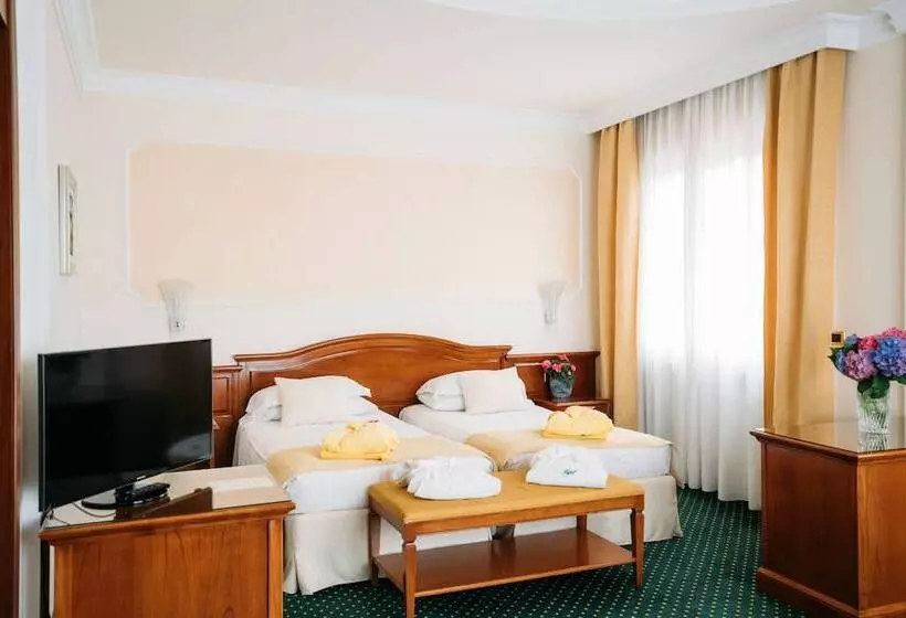 هتل Terme Antoniano