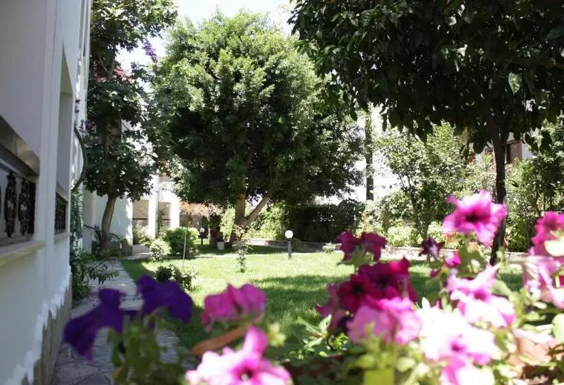 Toloman Hotel Bitez Beach