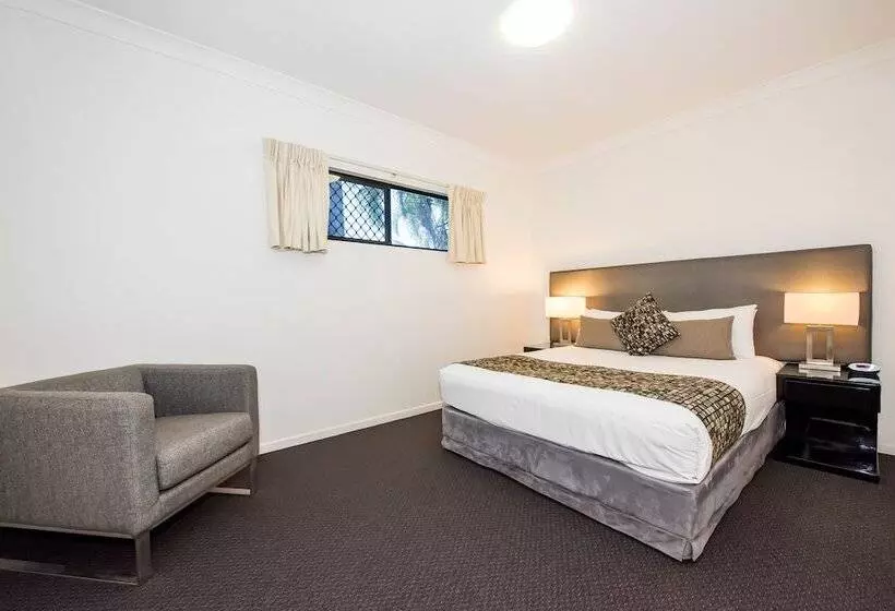 مُتل Coral Cay Resort