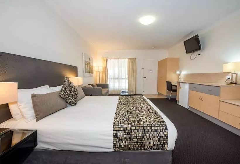 مُتل Coral Cay Resort