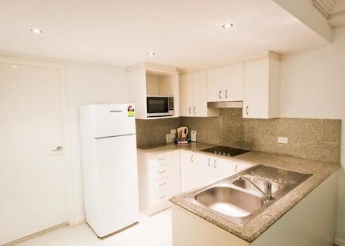 Southern Cross Motel