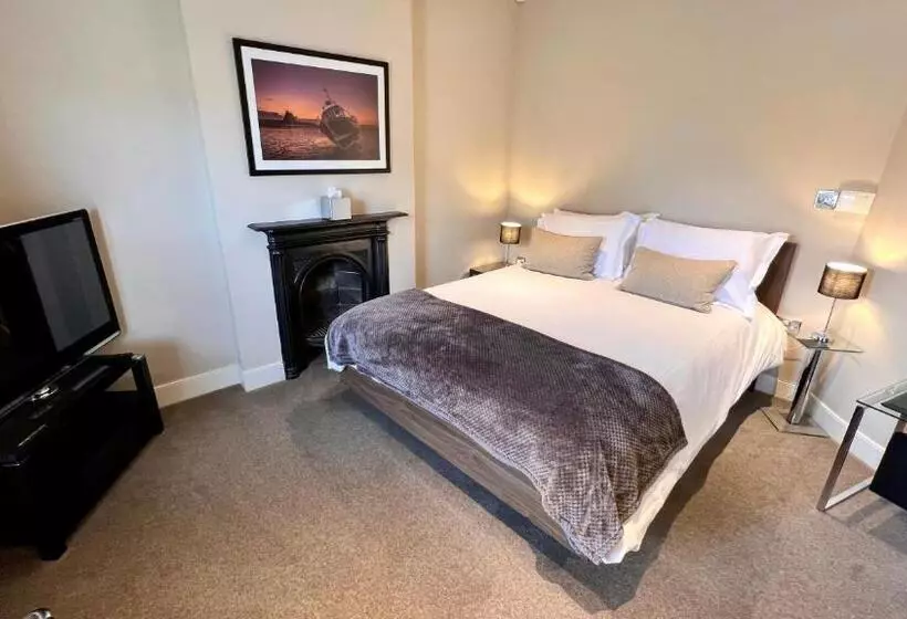 Bed and Breakfast Tate House