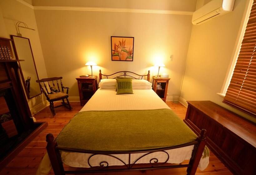 Emaroo Cottages Broken Hill