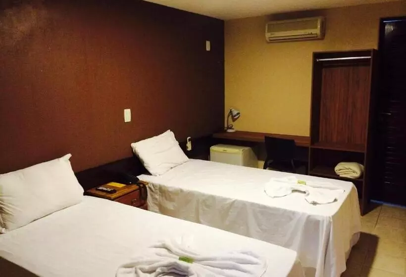 Hôtel (catégorie 1/2 *) Pousada Do Sol Ponta Verde