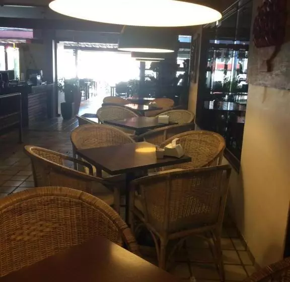 Hôtel (catégorie 1/2 *) Pousada Do Sol Ponta Verde