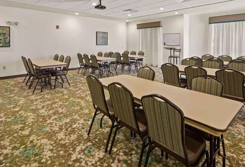 호텔 Best Western Lindsay Inn & Suites