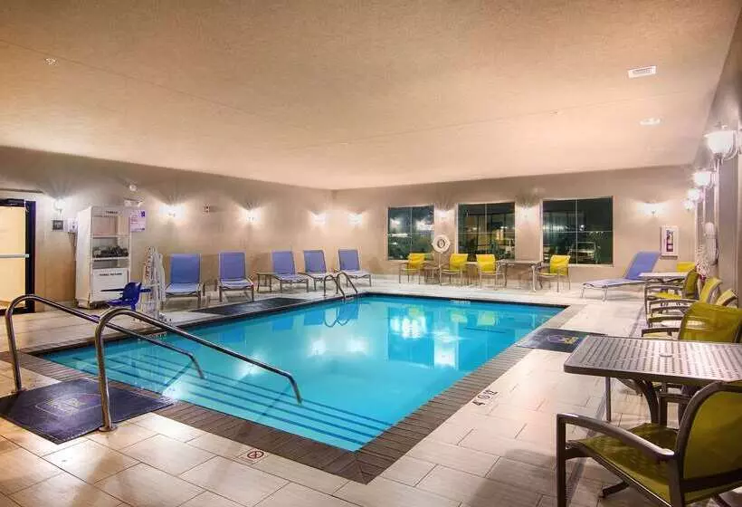 호텔 Best Western Lindsay Inn & Suites