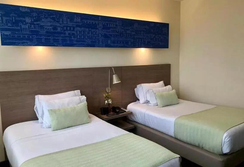 בית מלון כפרי Bh Usaquen