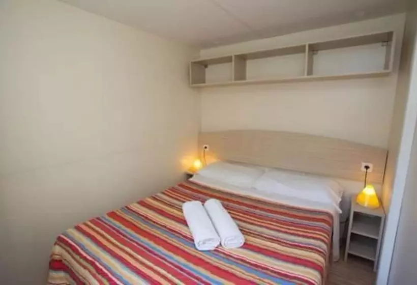 هتل Camping Serenella