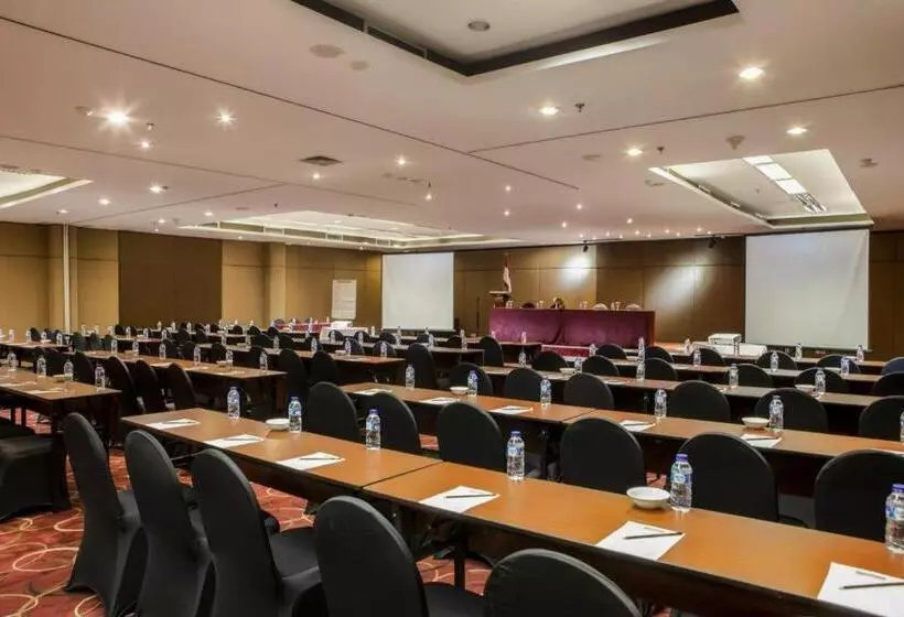 Отель Horison Samarinda