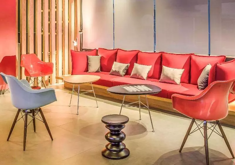 Отель Ibis Porto Alegre Assis Brasil