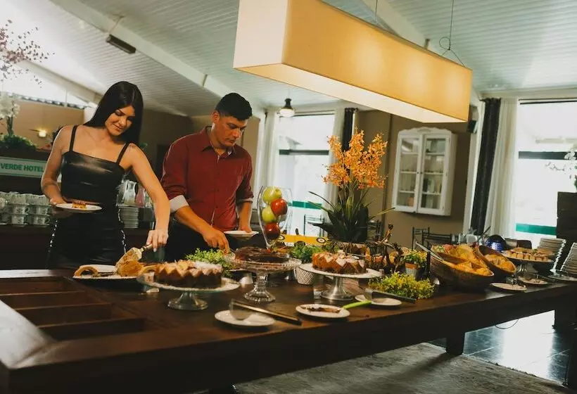 ホテル La Dolce Villa