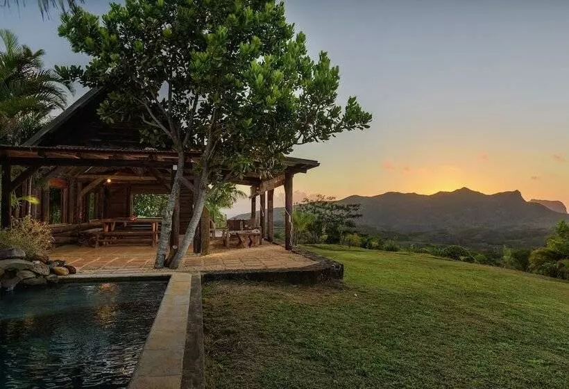 هتل La Vieille Cheminee