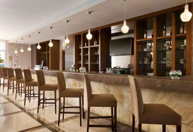 Hotel Ramada Resort Side