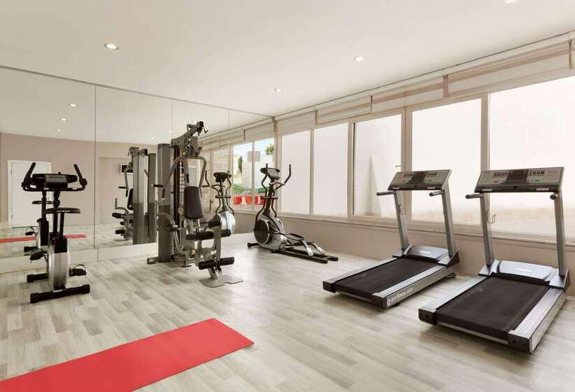 בית מלון כפרי Ramada Resort Side