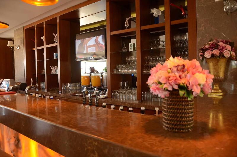 בית מלון כפרי Ramada Resort Side