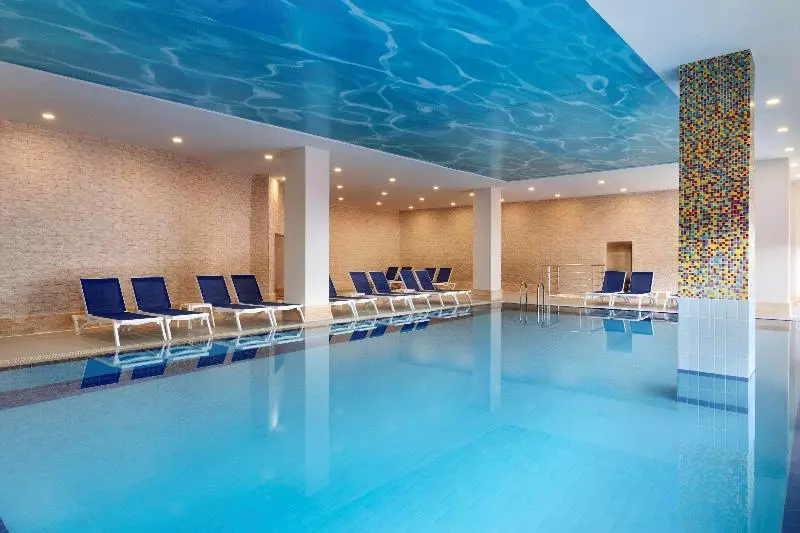 Hotel Ramada Resort Side