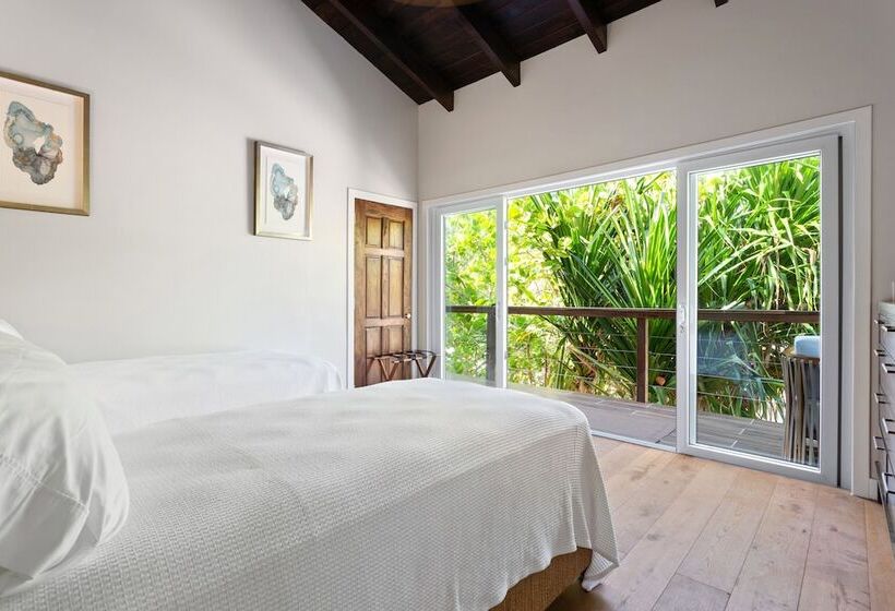 فندق Ray Caye Private Island Resort