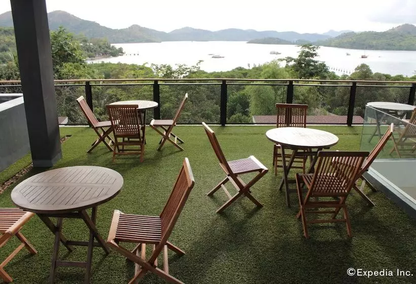 Hotel The Funny Lion Coron