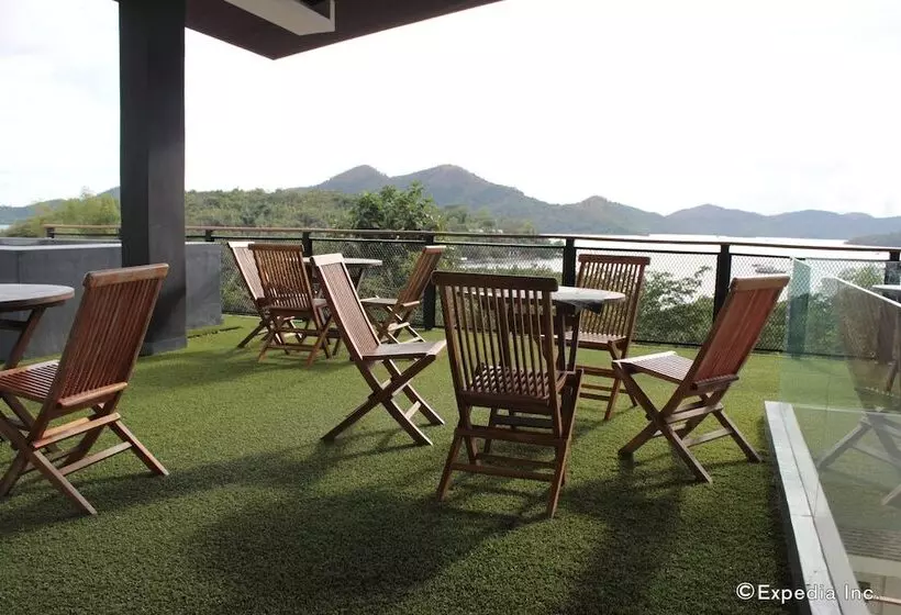 Hotel The Funny Lion Coron