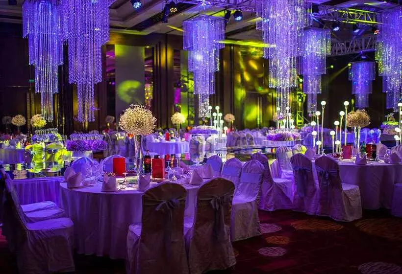 هتل The Longemont Shenyang