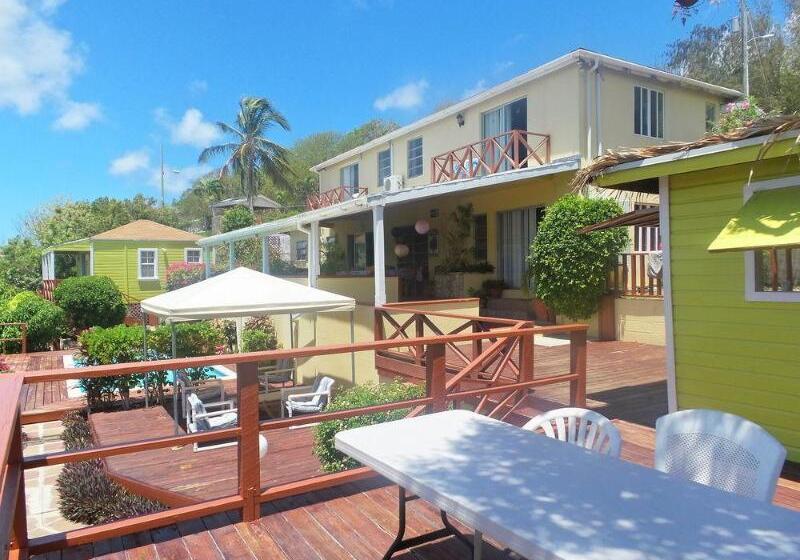 酒店 The Ocean Inn