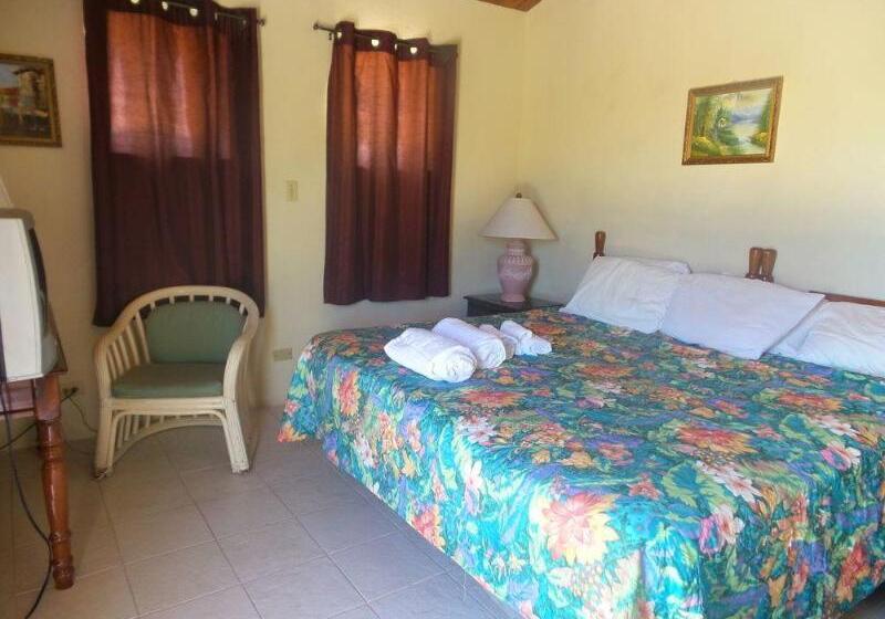 酒店 The Ocean Inn