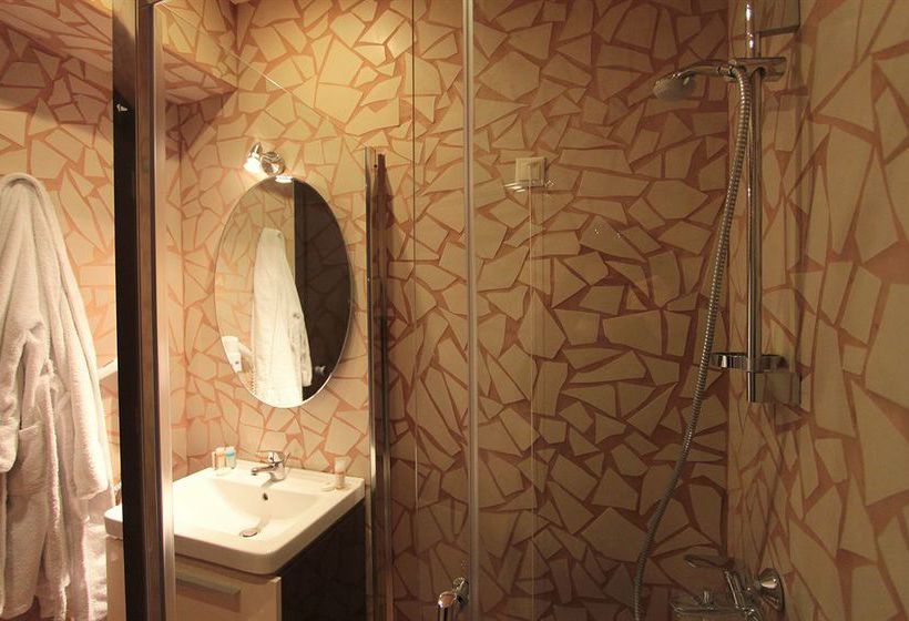 Hotel White Lotus Luxury Accommodation