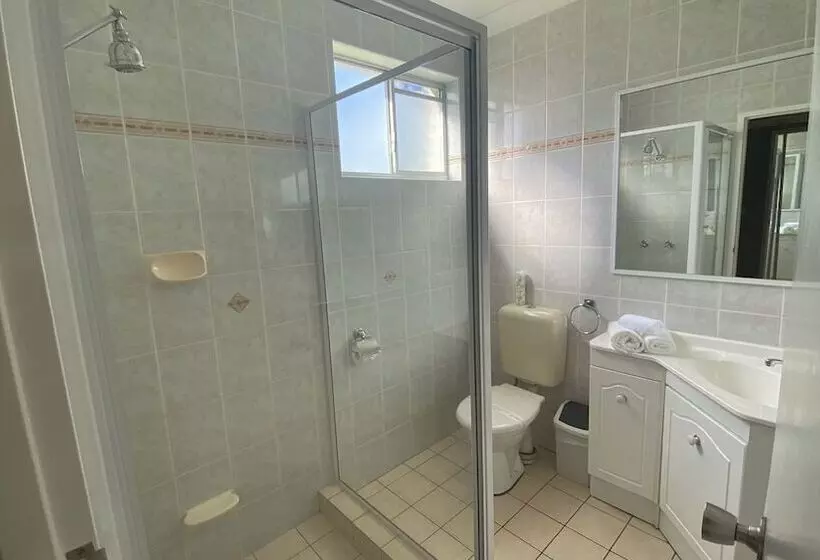 汽车旅馆  Sapphire City Motor Inn