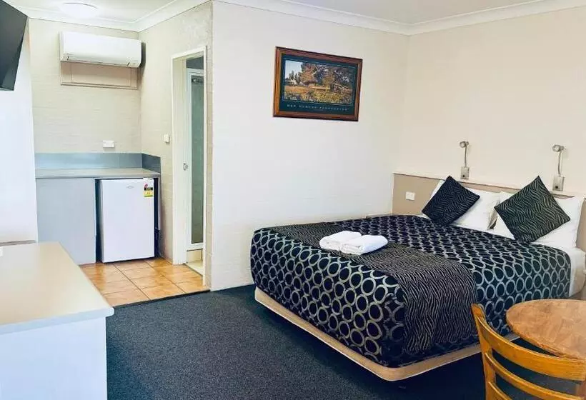 汽车旅馆  Sapphire City Motor Inn